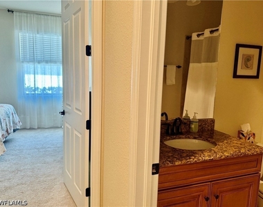 9218 Veneto Lane - Photo Thumbnail 18