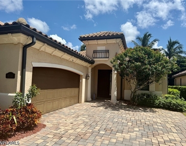 9218 Veneto Lane - Photo Thumbnail 1
