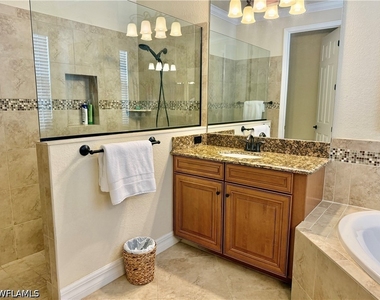 9218 Veneto Lane - Photo Thumbnail 24