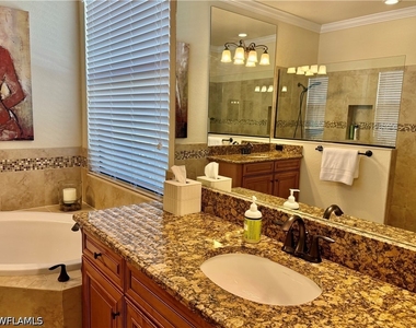 9218 Veneto Lane - Photo Thumbnail 23