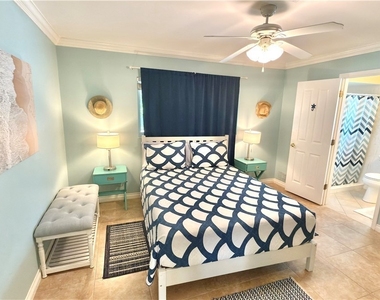 573 108th Avenue N - Photo Thumbnail 7