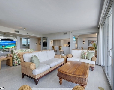 6361 Pelican Bay Boulevard - Photo Thumbnail 3