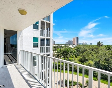 6361 Pelican Bay Boulevard - Photo Thumbnail 13