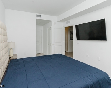 5651 Double Eagle Circle - Photo Thumbnail 2