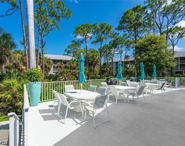 3001 Sandpiper Bay Circle - Photo Thumbnail 18