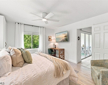 3001 Sandpiper Bay Circle - Photo Thumbnail 10