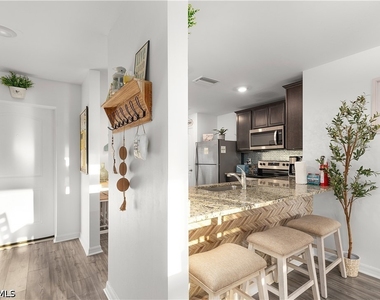 836 Youngreen Drive - Photo Thumbnail 17