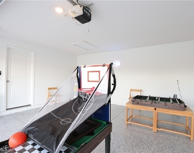 836 Youngreen Drive - Photo Thumbnail 22