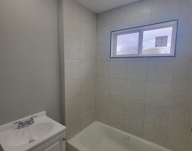 5109 Earline Street - Photo Thumbnail 3