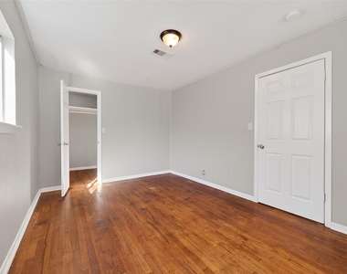 6127 Beldart Street - Photo Thumbnail 10