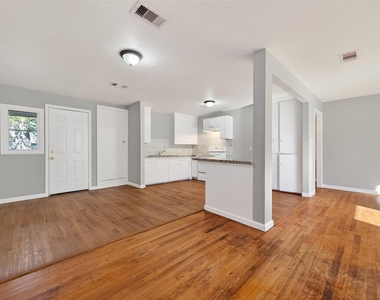 6127 Beldart Street - Photo Thumbnail 4