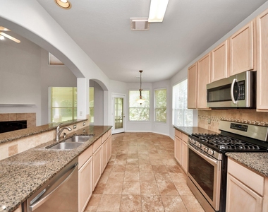 610 Ashley Cove Court - Photo Thumbnail 14