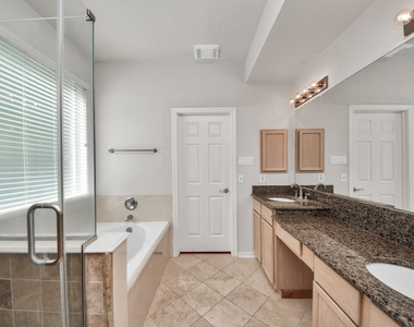 610 Ashley Cove Court - Photo Thumbnail 19
