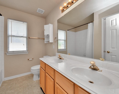 610 Ashley Cove Court - Photo Thumbnail 31