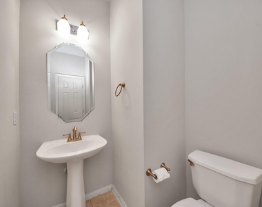 610 Ashley Cove Court - Photo Thumbnail 16