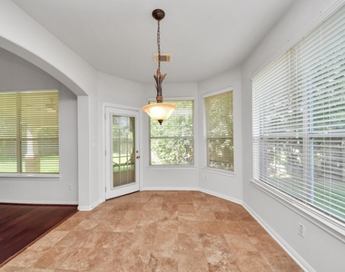 610 Ashley Cove Court - Photo Thumbnail 11