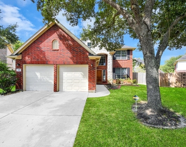 610 Ashley Cove Court - Photo Thumbnail 2