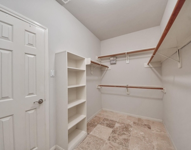 610 Ashley Cove Court - Photo Thumbnail 22