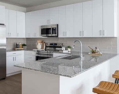 10800 Hammerly Boulevard - Photo Thumbnail 3