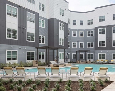 10800 Hammerly Boulevard - Photo Thumbnail 13
