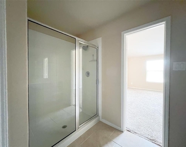 29043 Jacobs River Drive - Photo Thumbnail 13