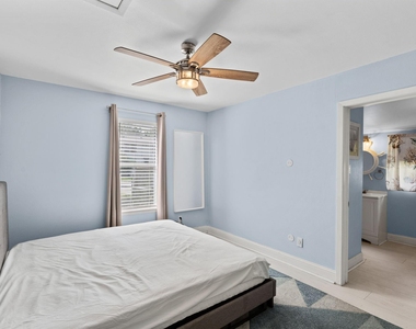 3915 W Estes Drive Drive - Photo Thumbnail 5