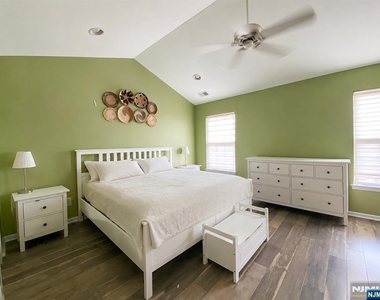 161 Terrace - Photo Thumbnail 6