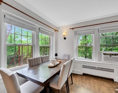 217 Prospect - Photo Thumbnail 5