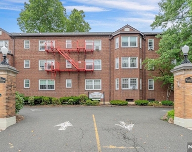 217 Prospect - Photo Thumbnail 21