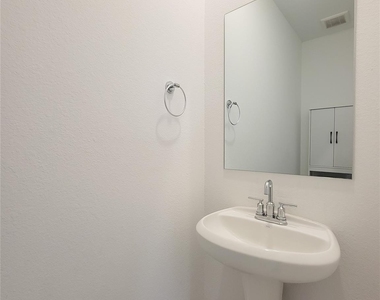 7730 Primrose Myrtle Lane - Photo Thumbnail 17