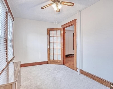 215 Walter - Photo Thumbnail 5