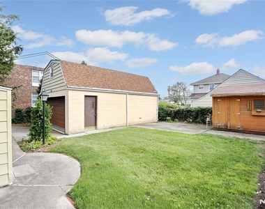 215 Walter - Photo Thumbnail 18