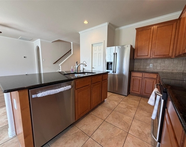 1911 Boren Drive - Photo Thumbnail 4