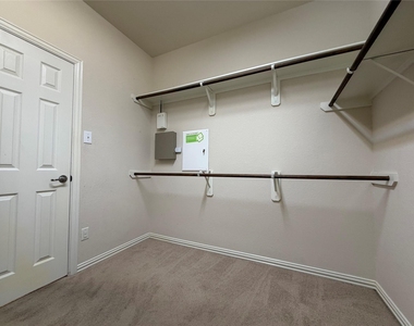 1911 Boren Drive - Photo Thumbnail 14