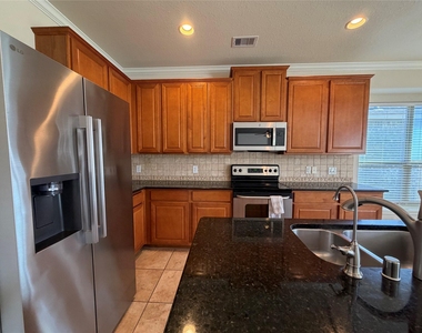 1911 Boren Drive - Photo Thumbnail 2