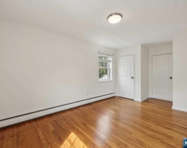 161 Ridge - Photo Thumbnail 12