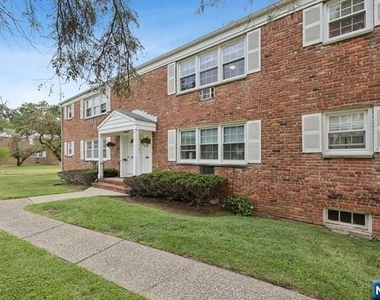 161 Ridge - Photo Thumbnail 17