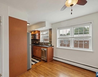 161 Ridge - Photo Thumbnail 6