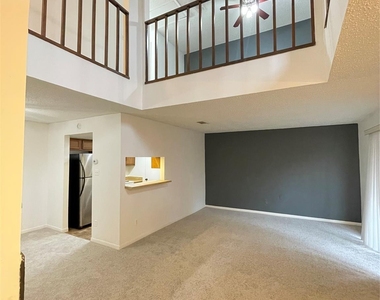 3909 Tanglewilde Street - Photo Thumbnail 9