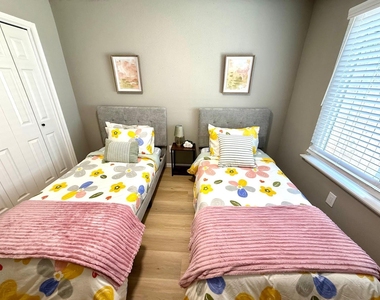 6310 Briar Terrace Drive - Photo Thumbnail 23