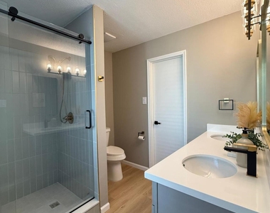 6310 Briar Terrace Drive - Photo Thumbnail 17