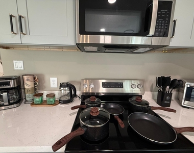 6310 Briar Terrace Drive - Photo Thumbnail 7