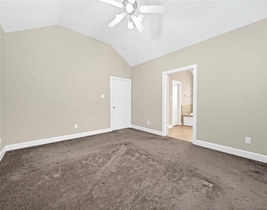 3633 Main Plaza Drive - Photo Thumbnail 16