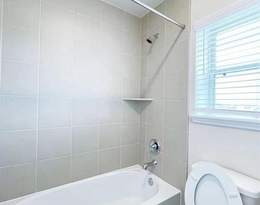 4403 Silvergrass Lane - Photo Thumbnail 19