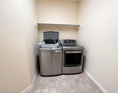 2506 Little Forest Court - Photo Thumbnail 12
