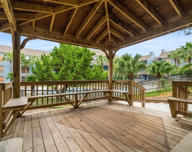 8100 Seawall Boulevard - Photo Thumbnail 19