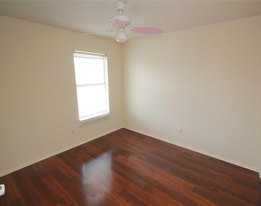 16807 Libson Falls Drive - Photo Thumbnail 19