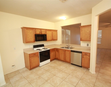 16807 Libson Falls Drive - Photo Thumbnail 7