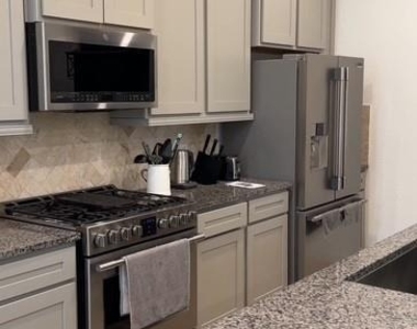 626 Aspen Falls Court - Photo Thumbnail 7