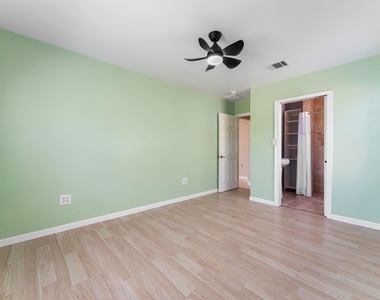 1923 Tabor Street - Photo Thumbnail 13